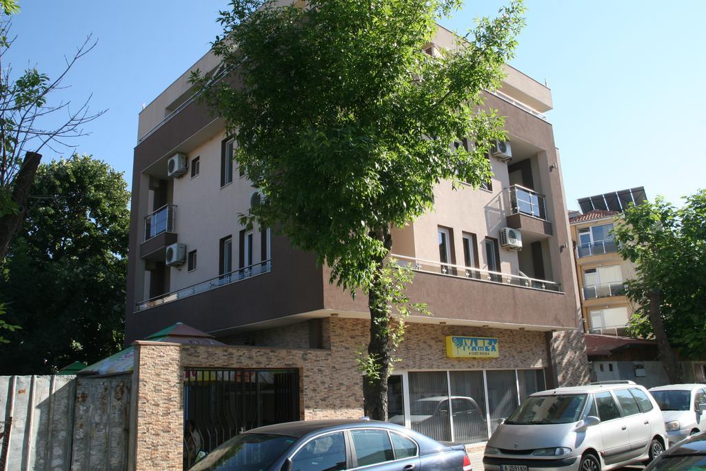 רבדה Ivatea Family Hotel מראה חיצוני תמונה